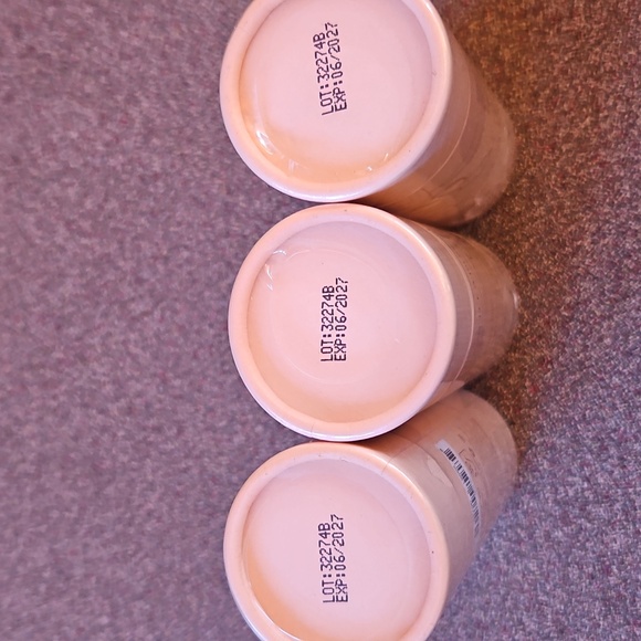 Vegamour GRO HAIR SERUM - Picture 2 of 3